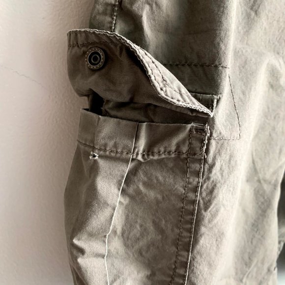 Green Cargo Shorts - Picture 4 of 5